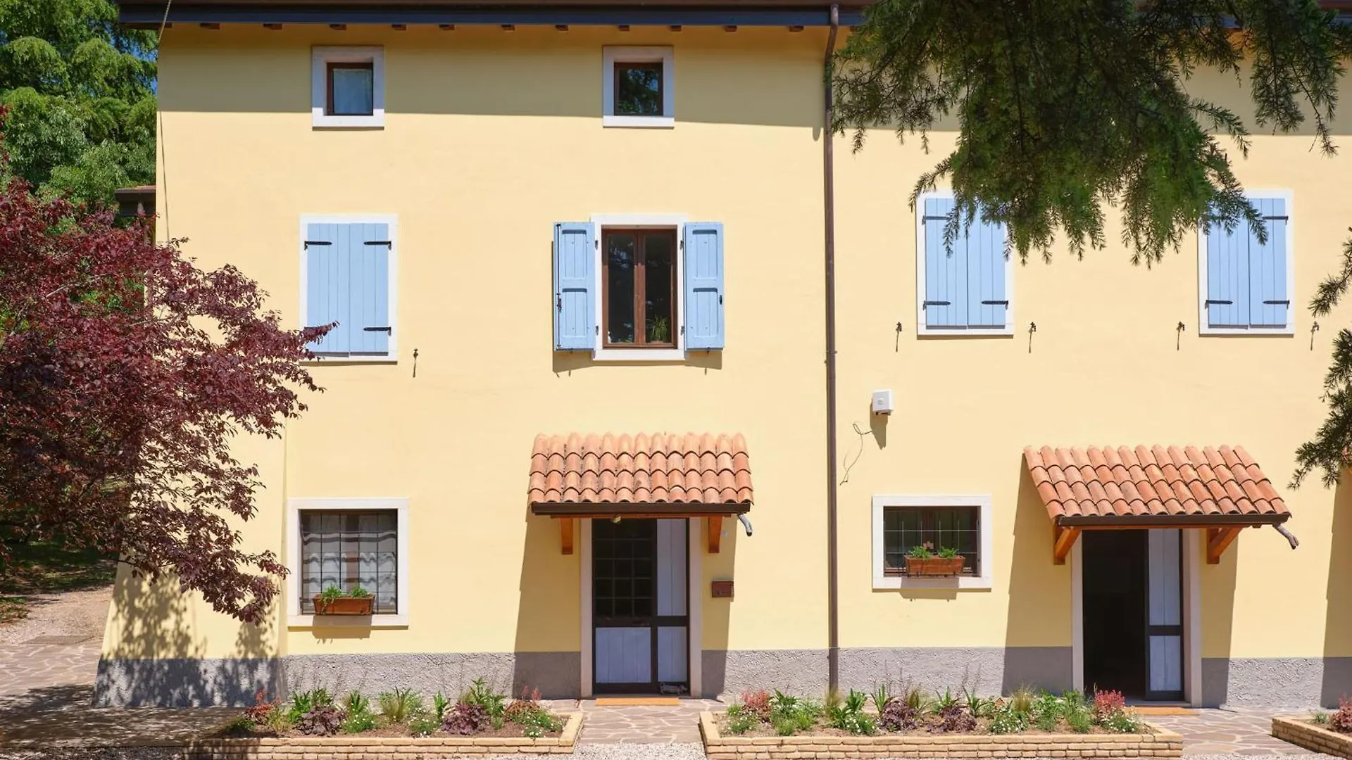Cason Deglu Ulivi-Apt Country Rivoli Veronese 0*,  Italy