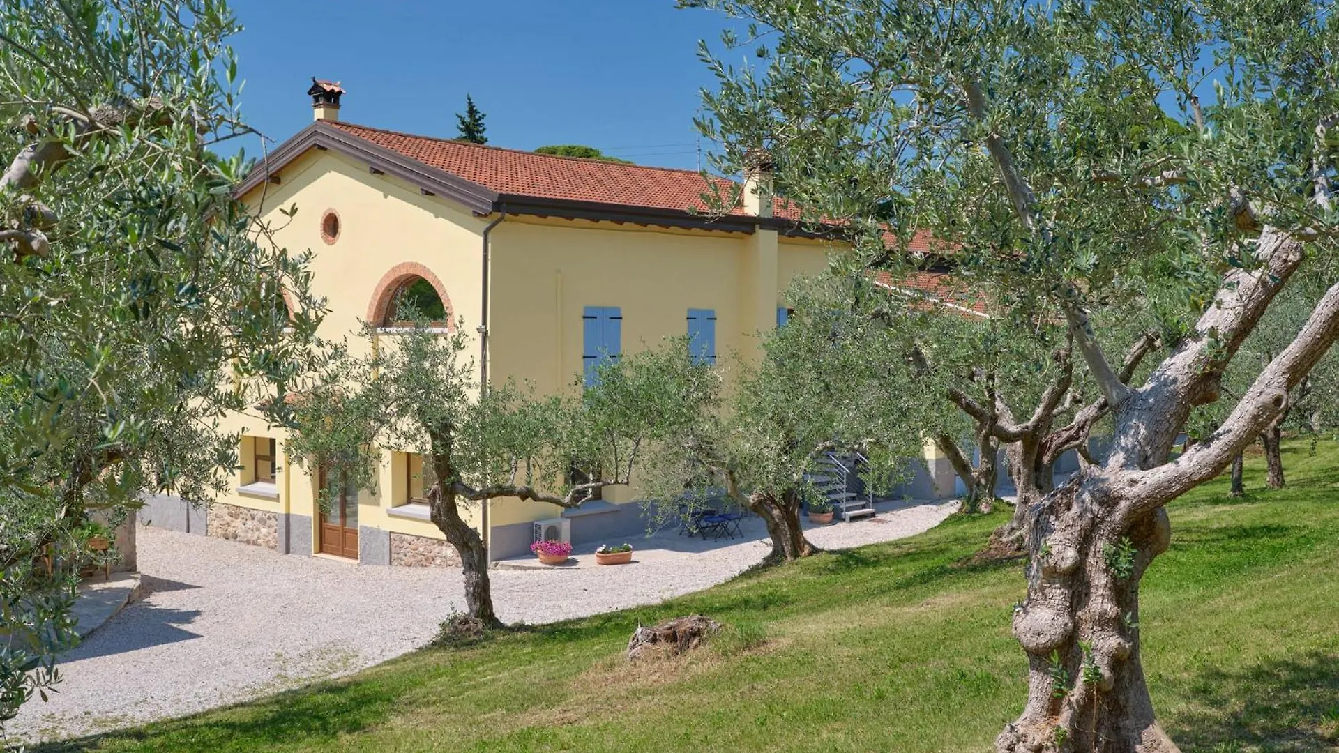 Apartment Cason Deglu Ulivi-Apt Country Rivoli Veronese Italy